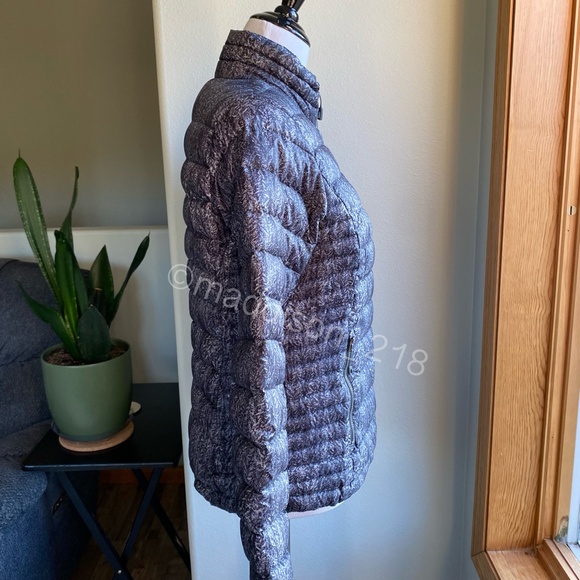 Patagonia Down Sweater Jacket Small Forestland Tailored Grey Black Snowy S - Picture 9 of 16